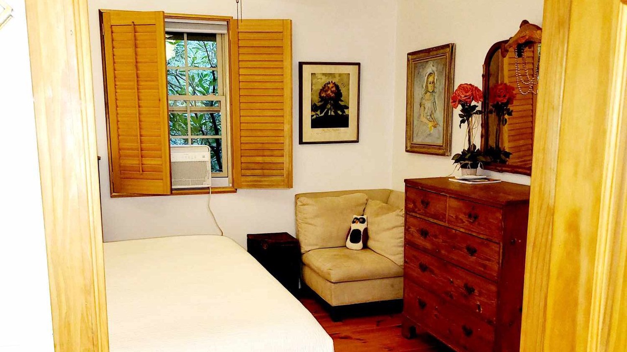 Photo of Bedroom in Mentone