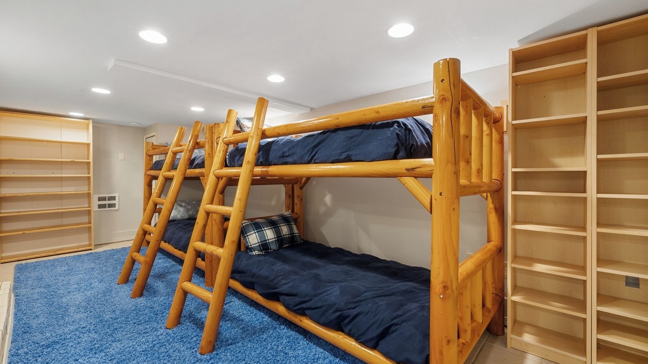 Photo of Bedroom in Snoqualmie Pass