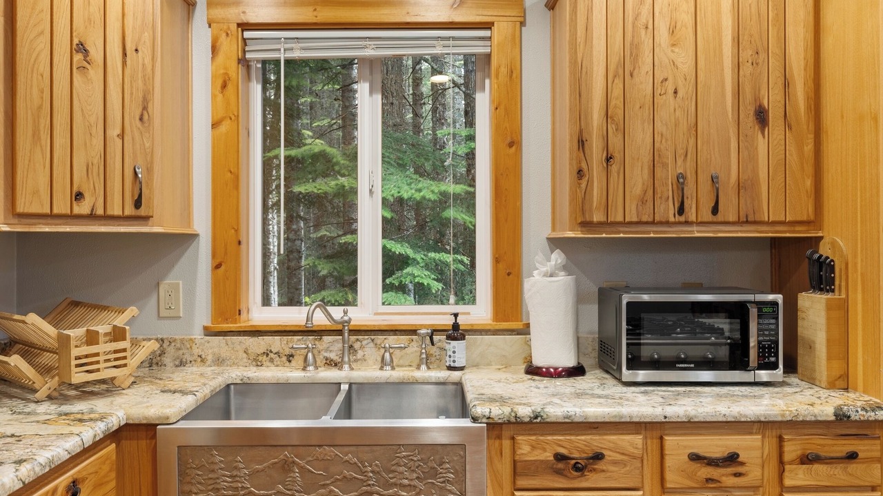 Photo of Kitchen in Snoqualmie Pass