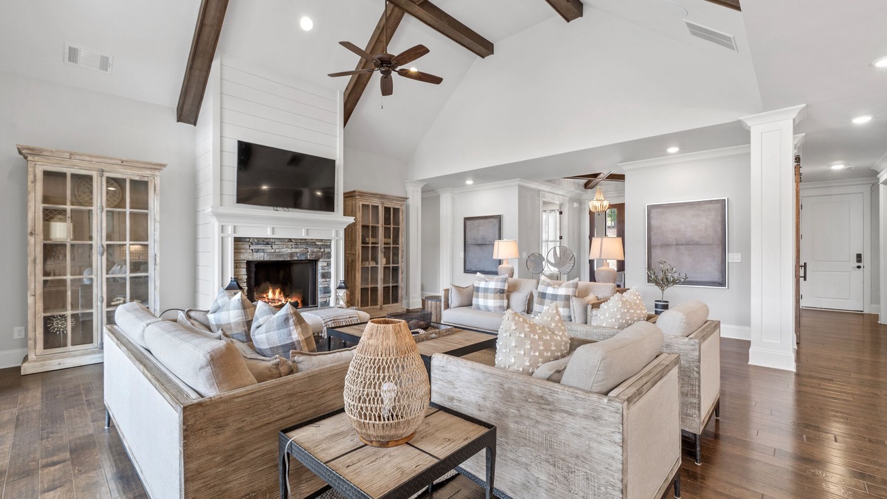 Photo of Livingroom in Eatonton