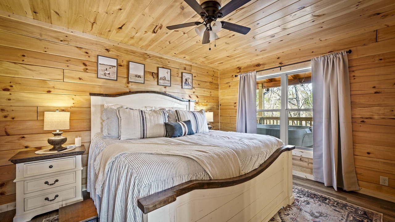 Photo of Bedroom in Sevierville