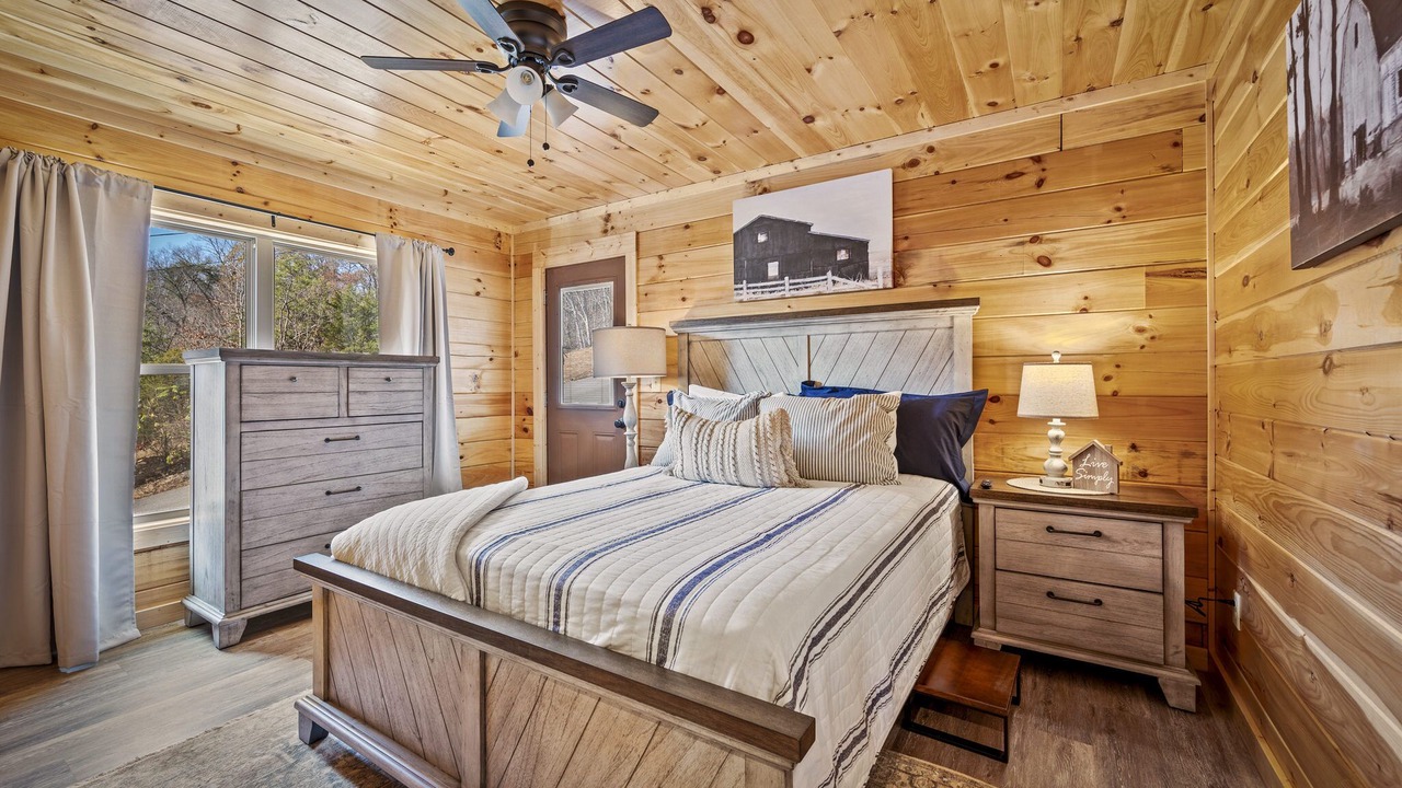 Photo of Bedroom in Sevierville