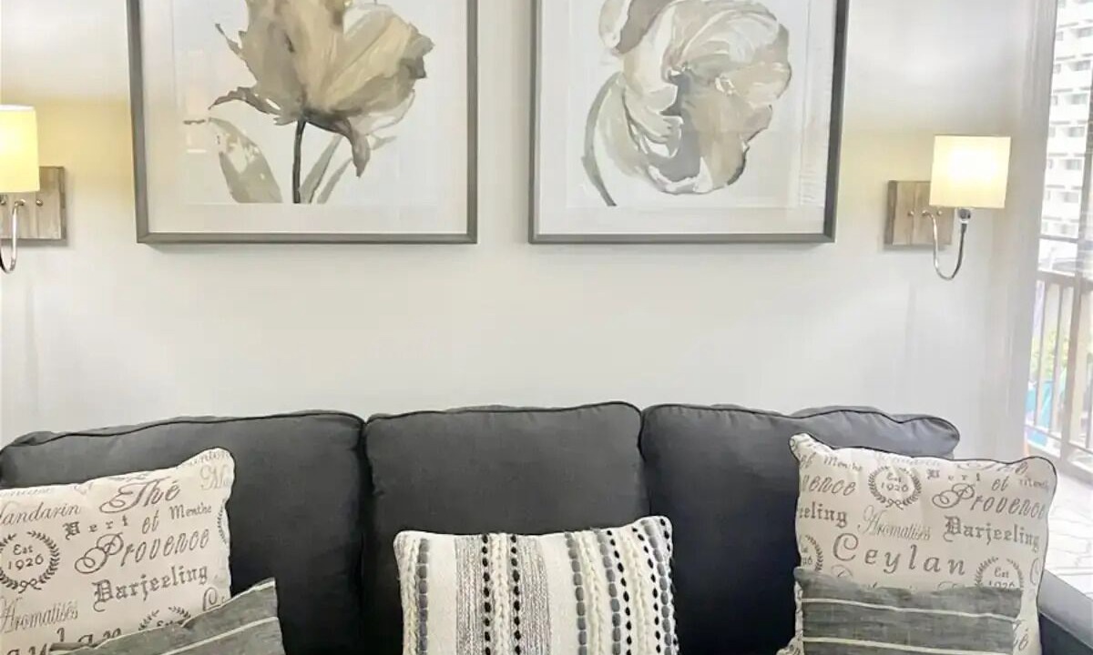 Photo of Livingroom in Peachtree Center