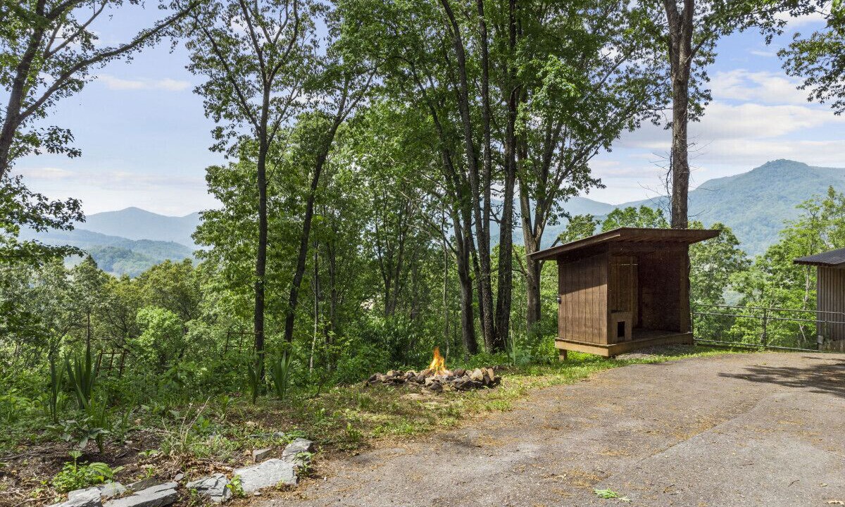 Photo of Outdoor in Waynesville