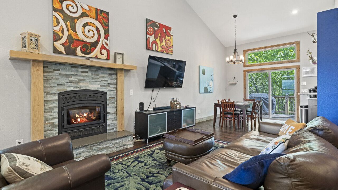 Photo of Livingroom in Waynesville
