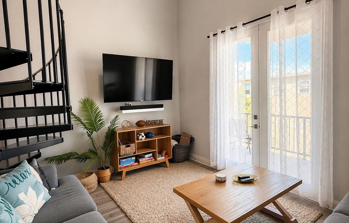 Photo of Livingroom in Long Beach