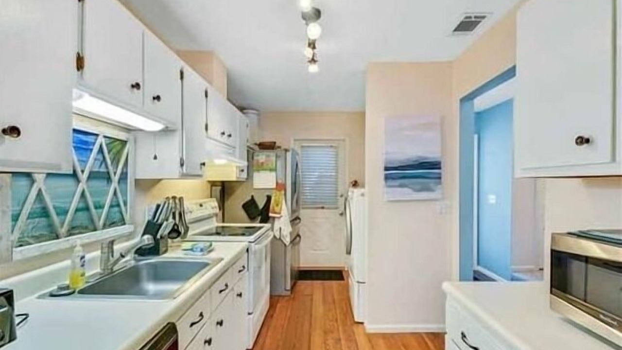 Photo of Kitchen in Saint Simons Island