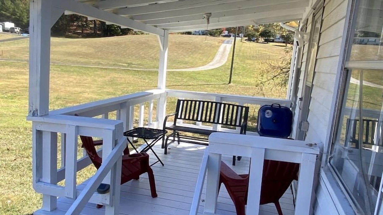 Photo of Patio Balcony in Kodak