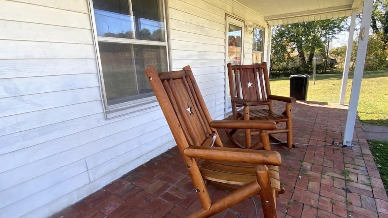 Photo of Patio Balcony in Kodak