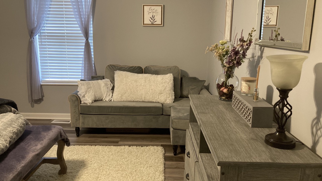 Photo of Livingroom in White Pine