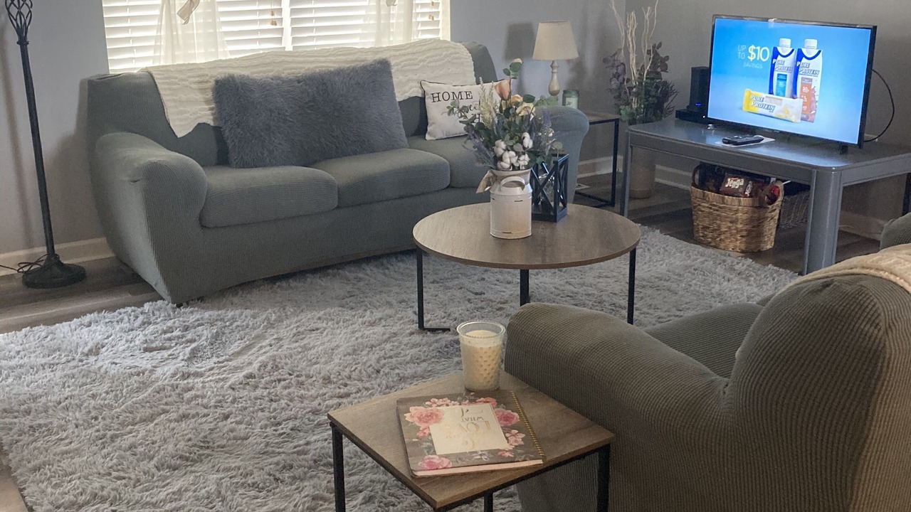 Photo of Livingroom in White Pine