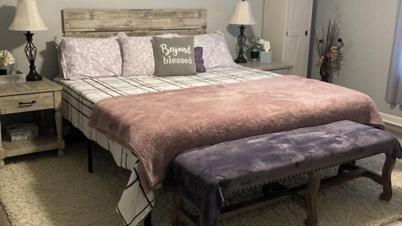 Photo of Bedroom in White Pine