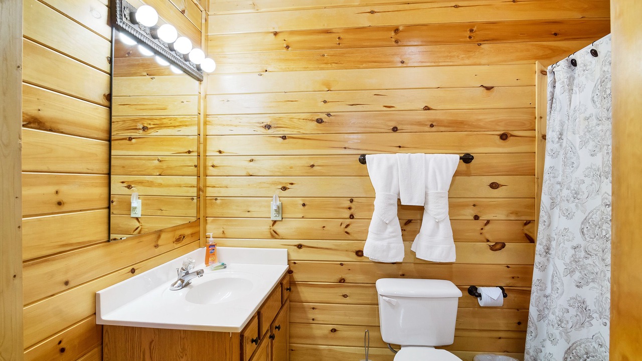 Photo of Bathroom in Sevierville