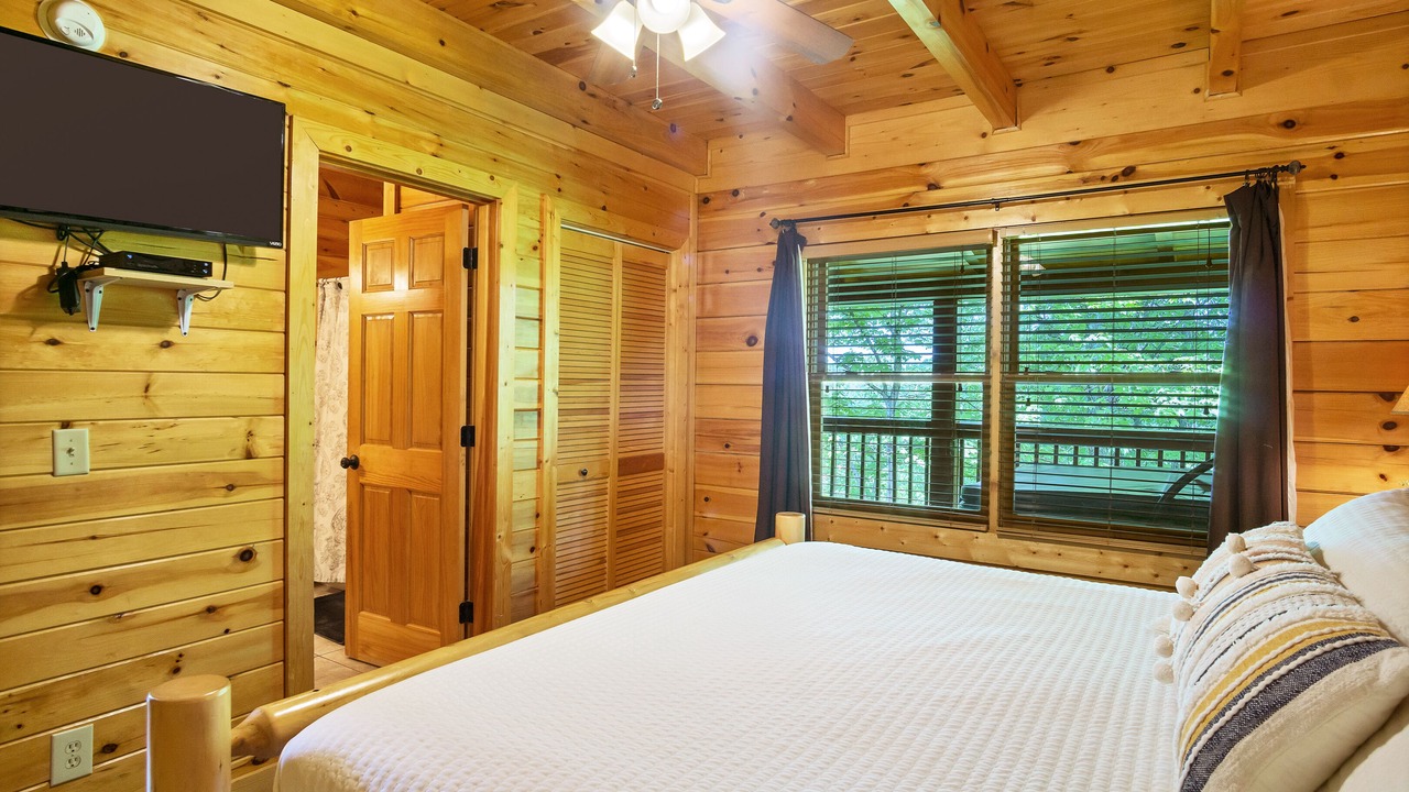 Photo of Bedroom in Sevierville