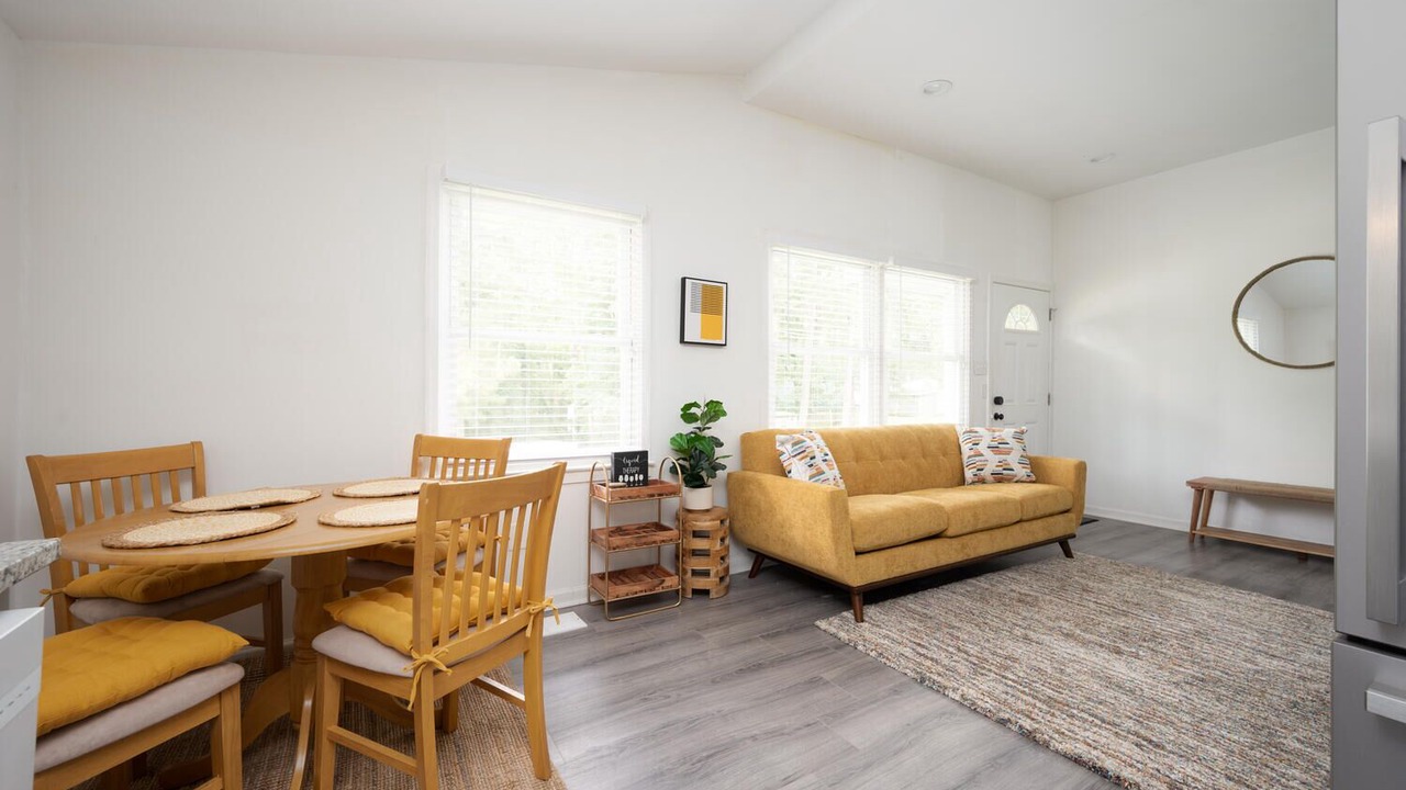 Photo of Livingroom in East Point