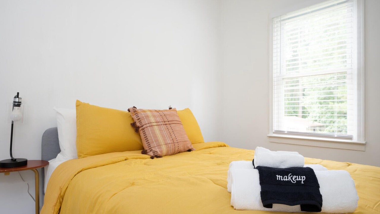 Photo of Bedroom in East Point