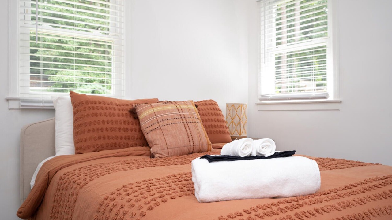 Photo of Bedroom in East Point