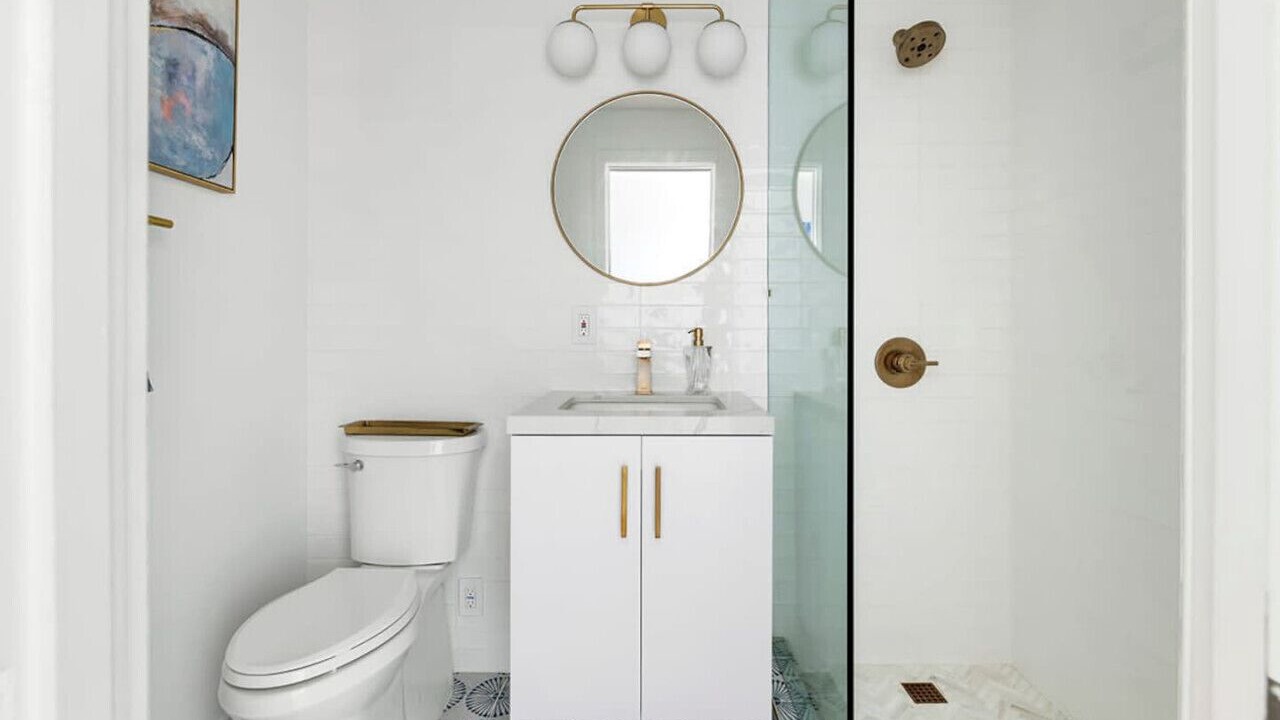 Photo of Bathroom in Eastern Malibu