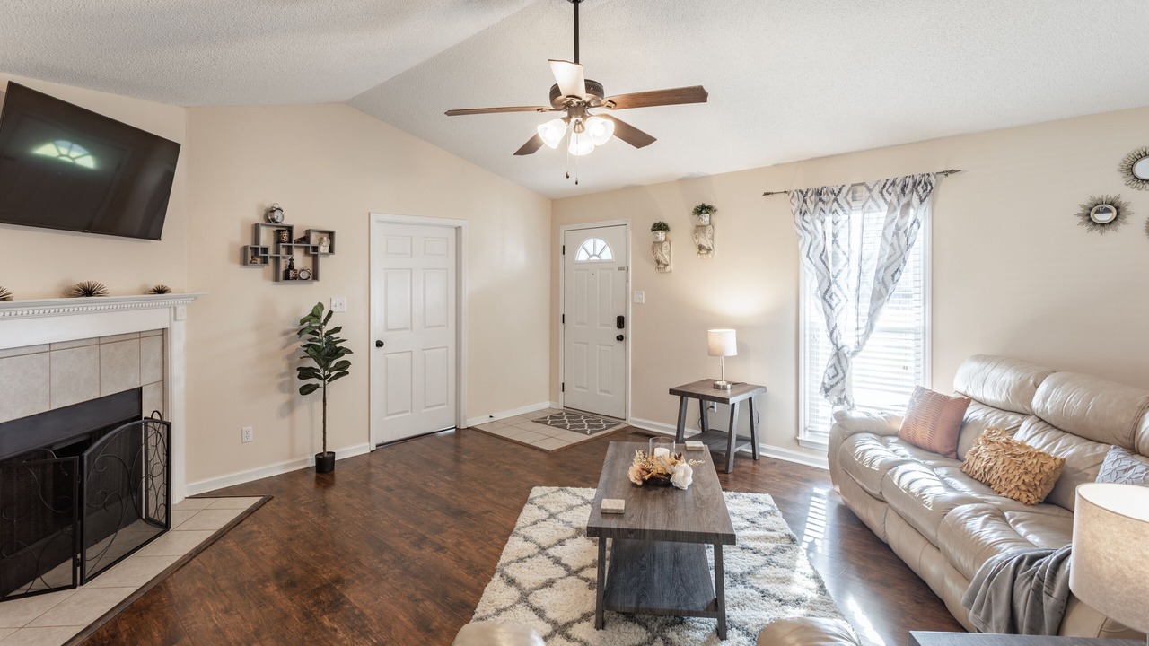 Photo of Livingroom in Madison