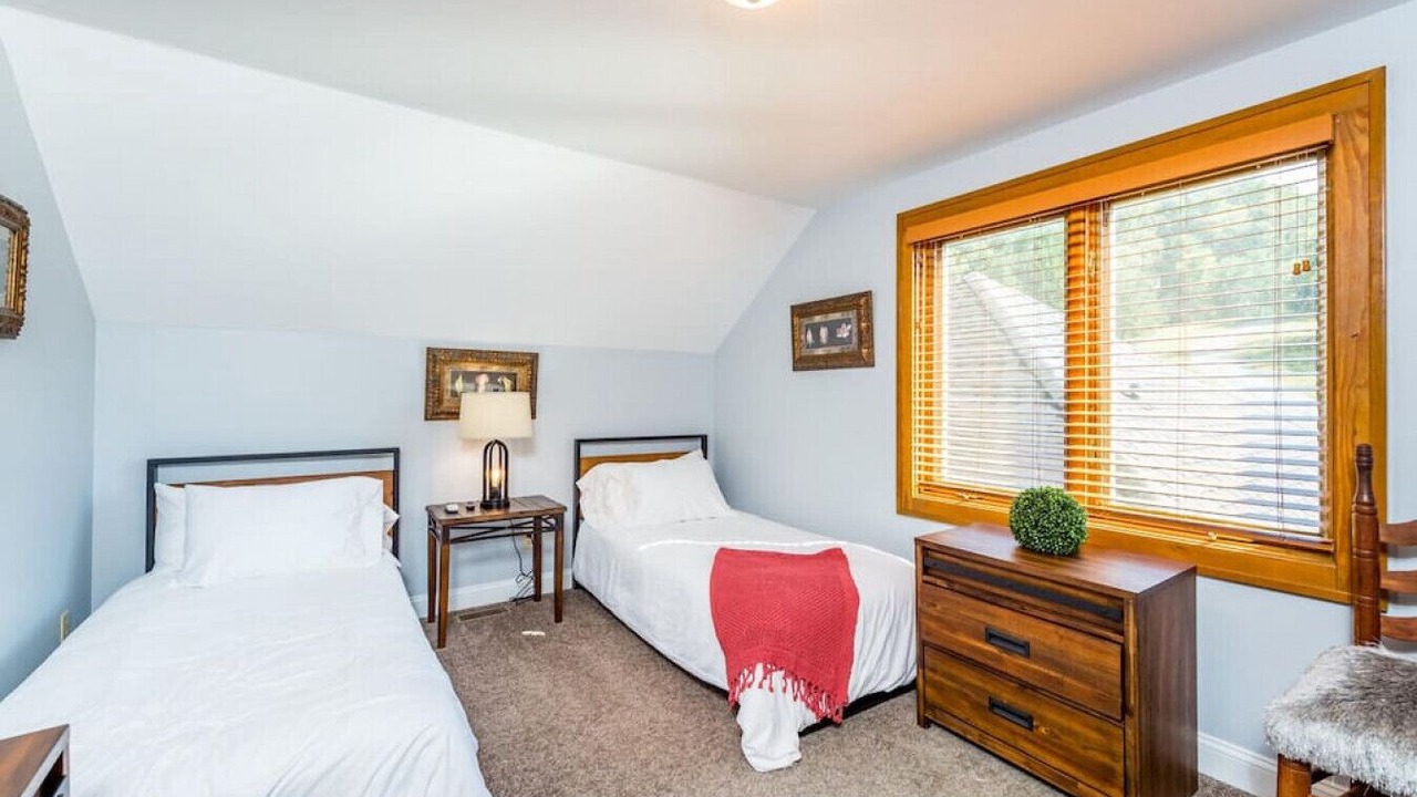 Photo of Bedroom in Marshall