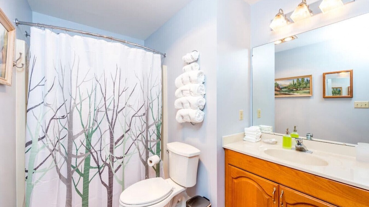 Photo of Bathroom in Marshall