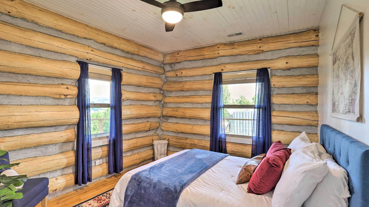 Photo of Bedroom in Marshall
