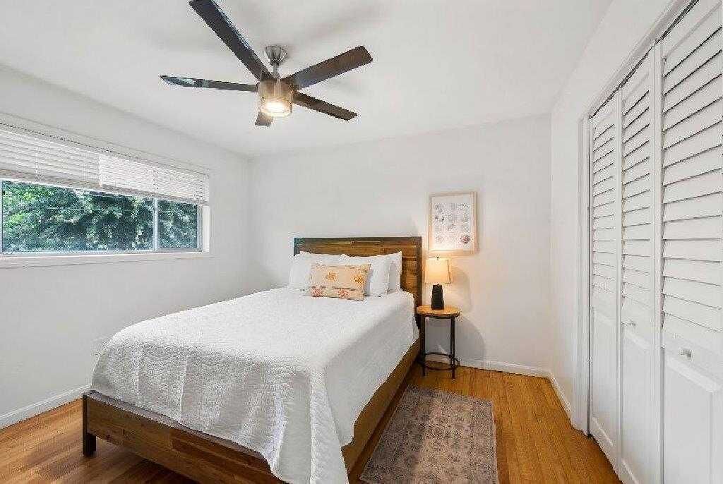 Photo of Bedroom in East Point