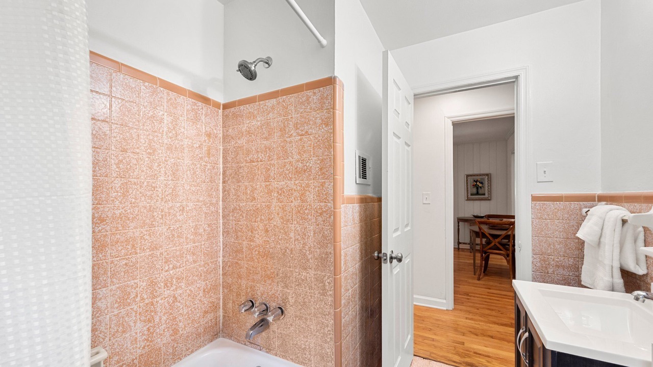 Photo of Bathroom in East Point