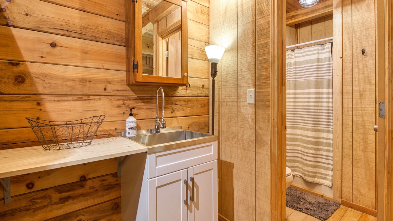 Photo of Bathroom in Cataloochee