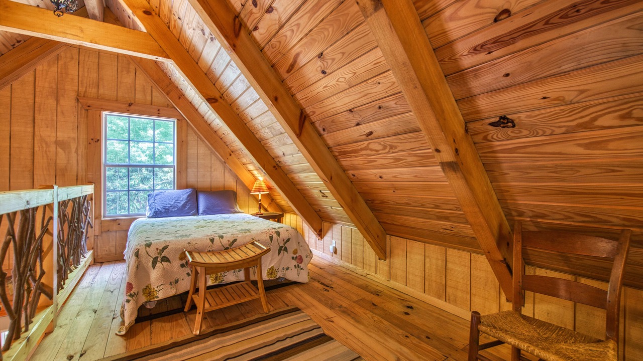 Photo of Bedroom in Cataloochee