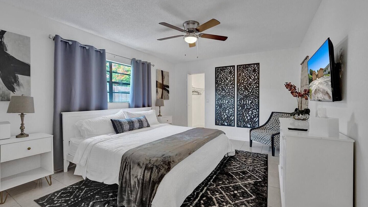 Photo of Bedroom in Hollywood