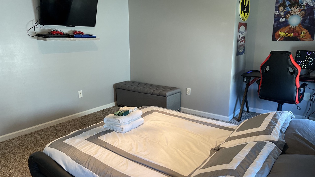 Photo of Bedroom in Canterbury Farms