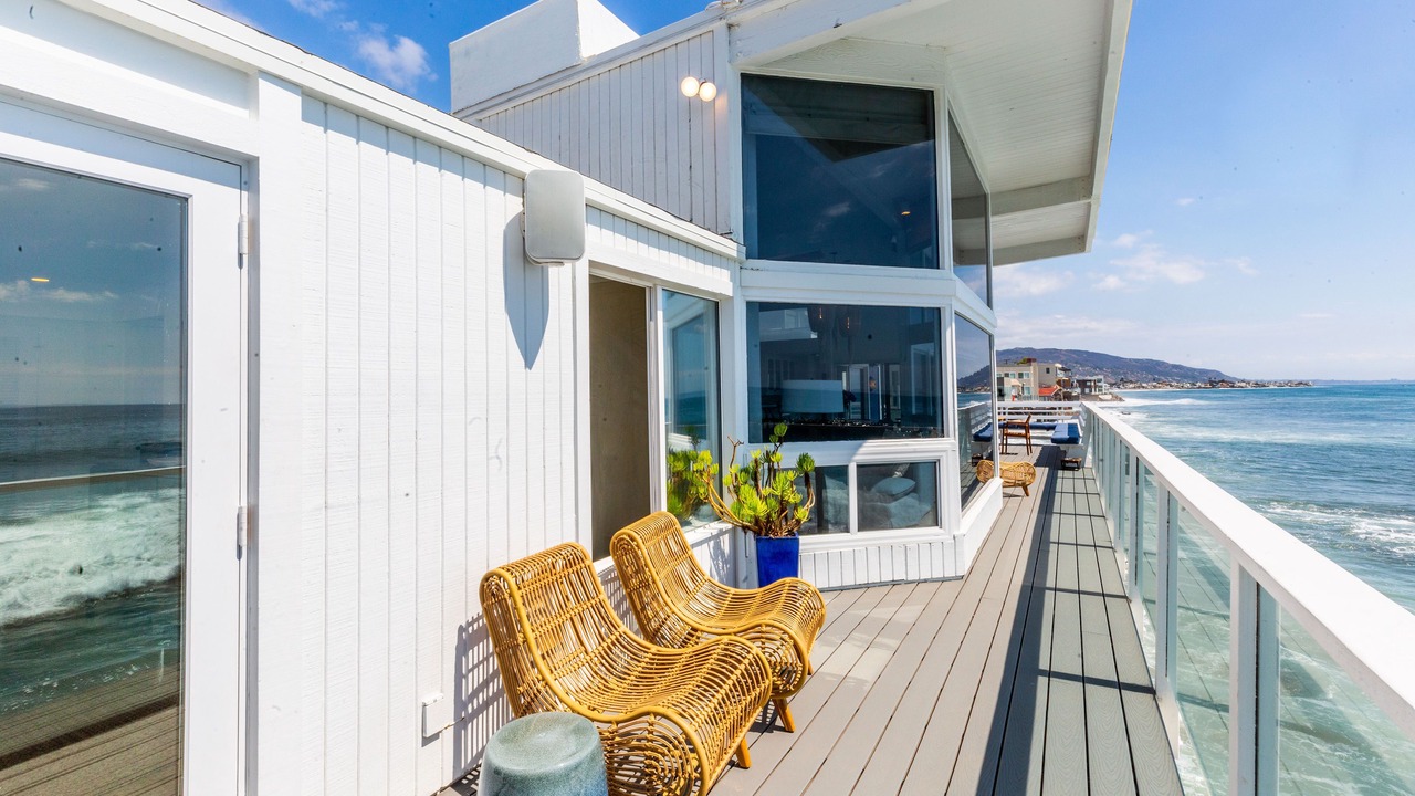 Photo of Patio Balcony in Eastern Malibu