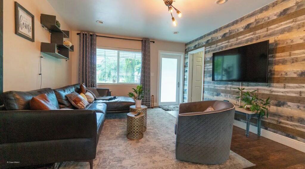 Photo of Bedroom in Miami Shores