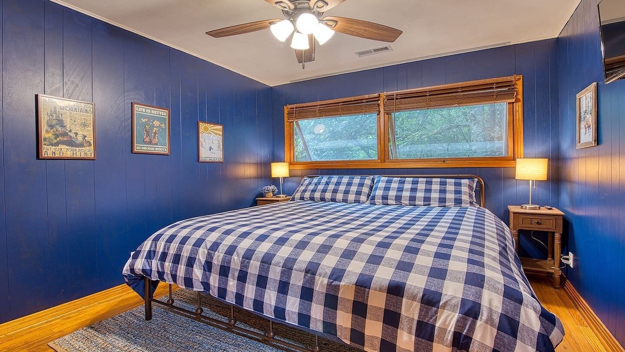 Photo of Bedroom in Maggie Valley