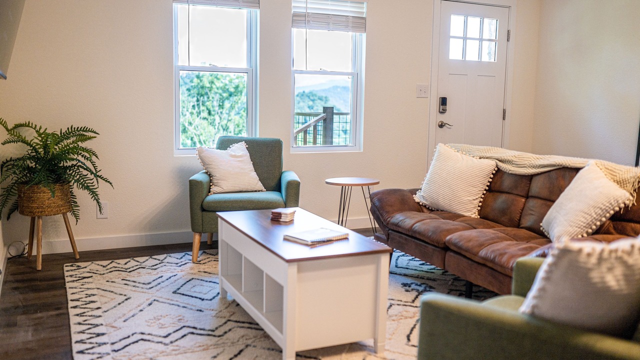 Photo of Livingroom in Waynesville