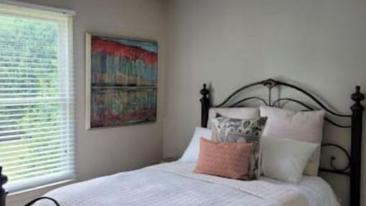 Photo of Bedroom in Newnan