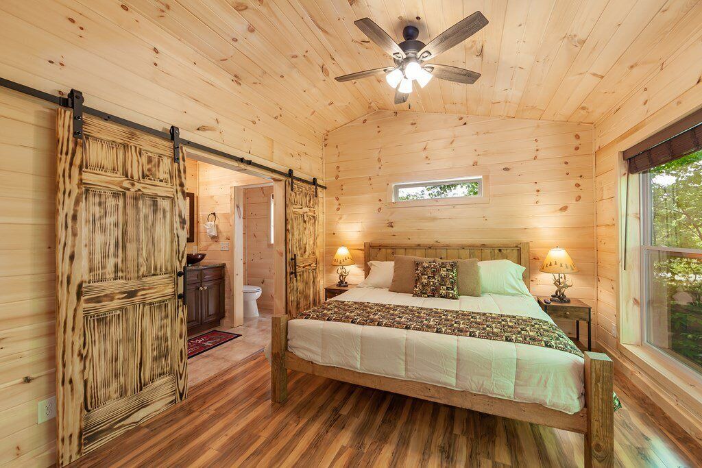 Photo of Others in Sevierville