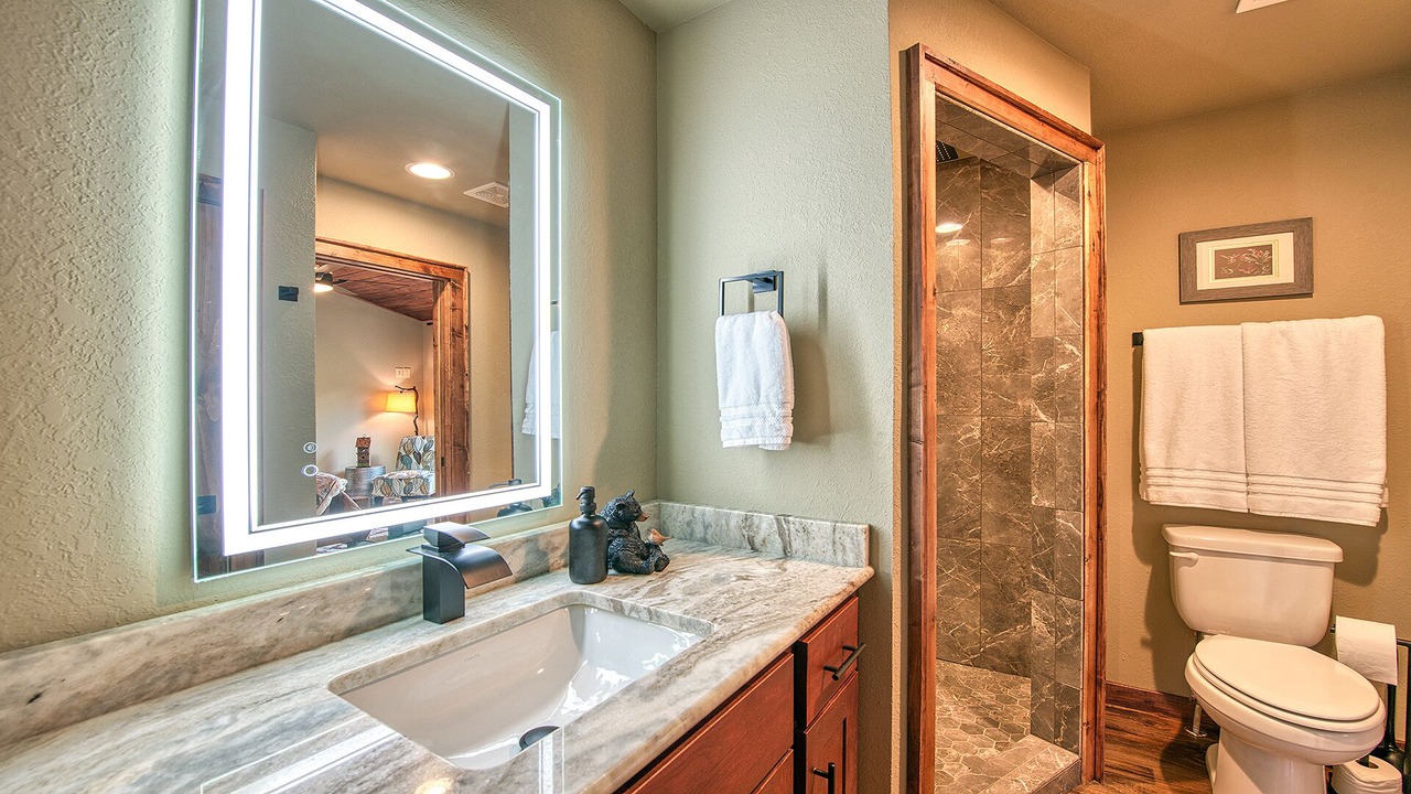 Photo of Bathroom in Maggie Valley