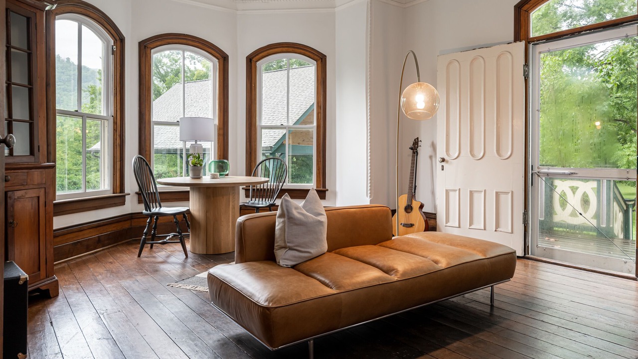 Photo of Bedroom in Hot Springs