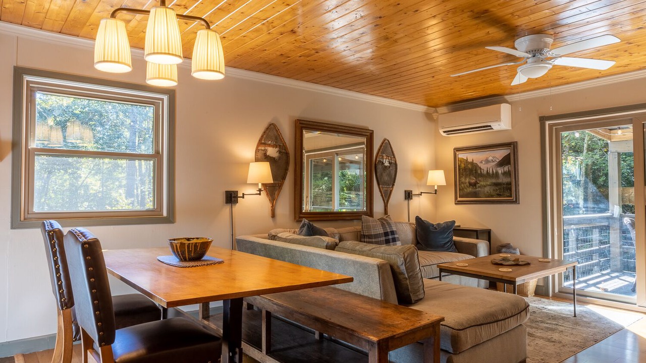 Photo of Others in Lake Toxaway