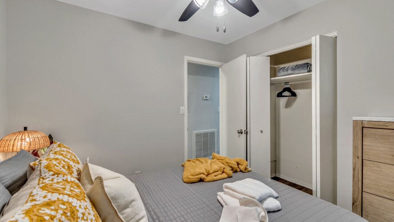 Photo of Bedroom in Conley