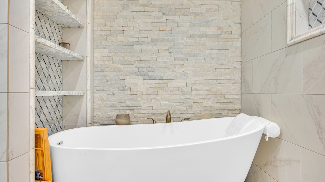 Photo of Bathroom in Powder Springs