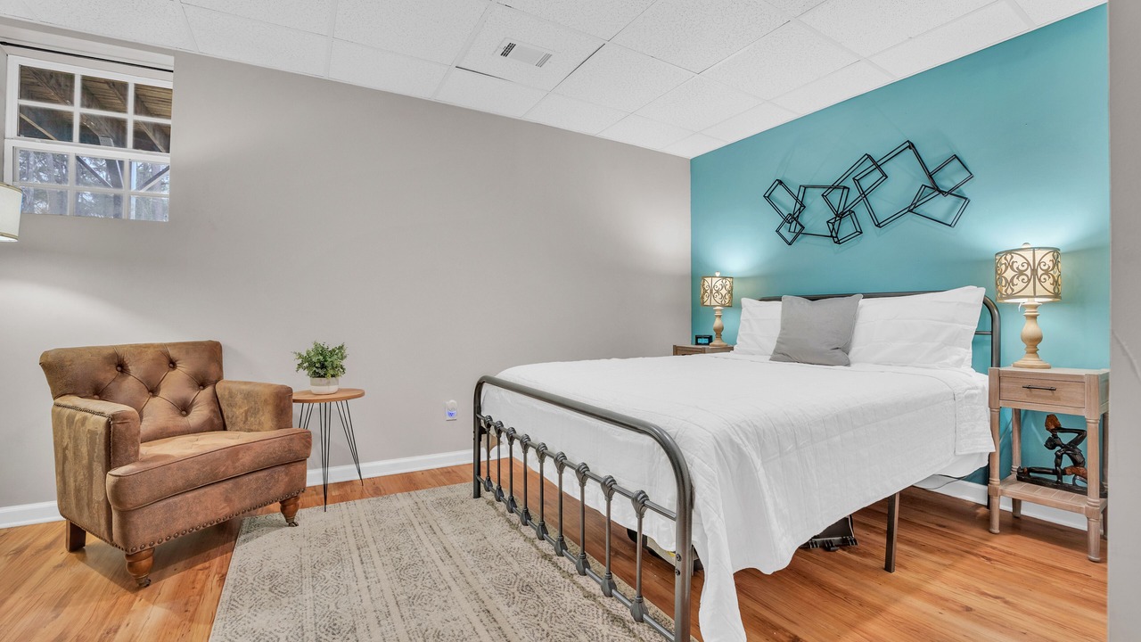 Photo of Bedroom in Powder Springs
