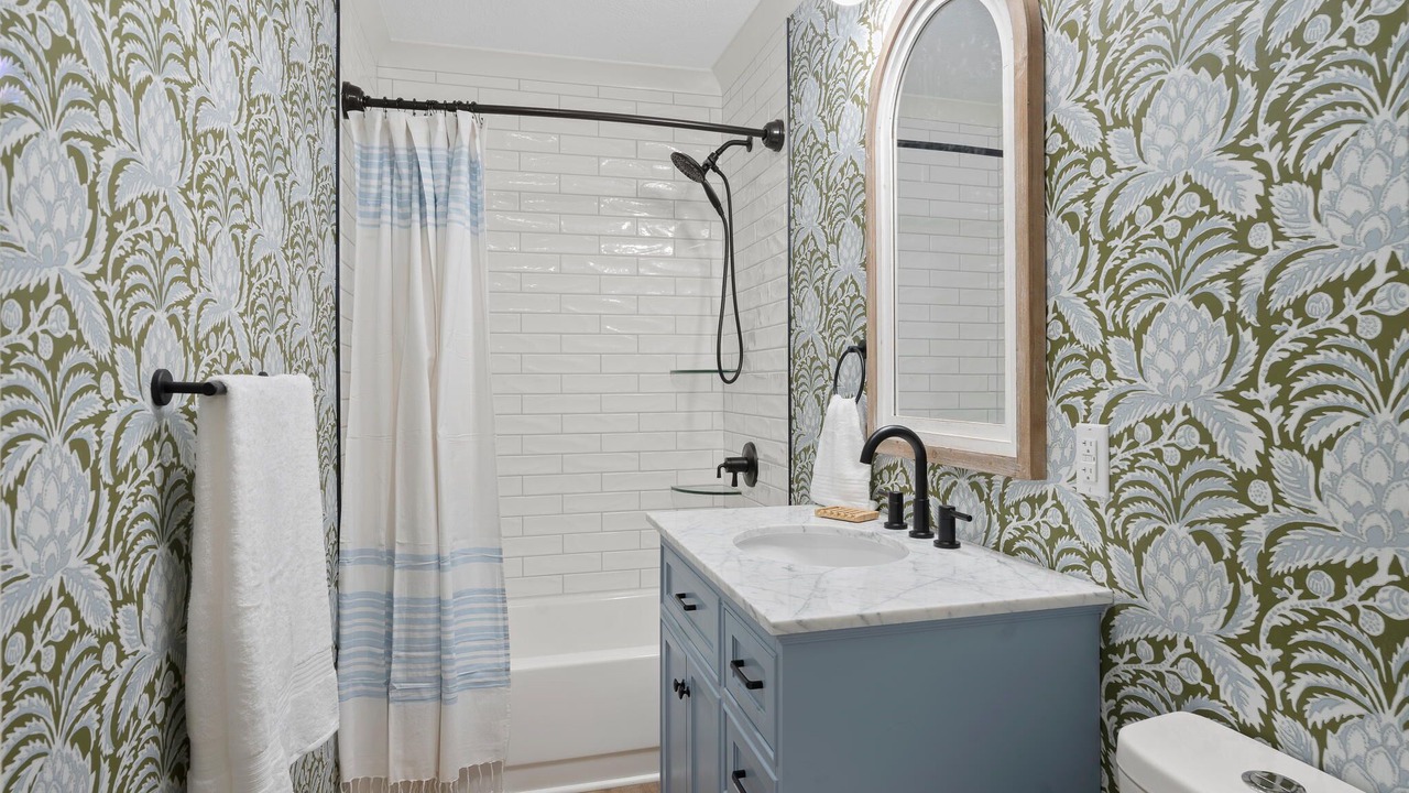 Photo of Bathroom in Laurel