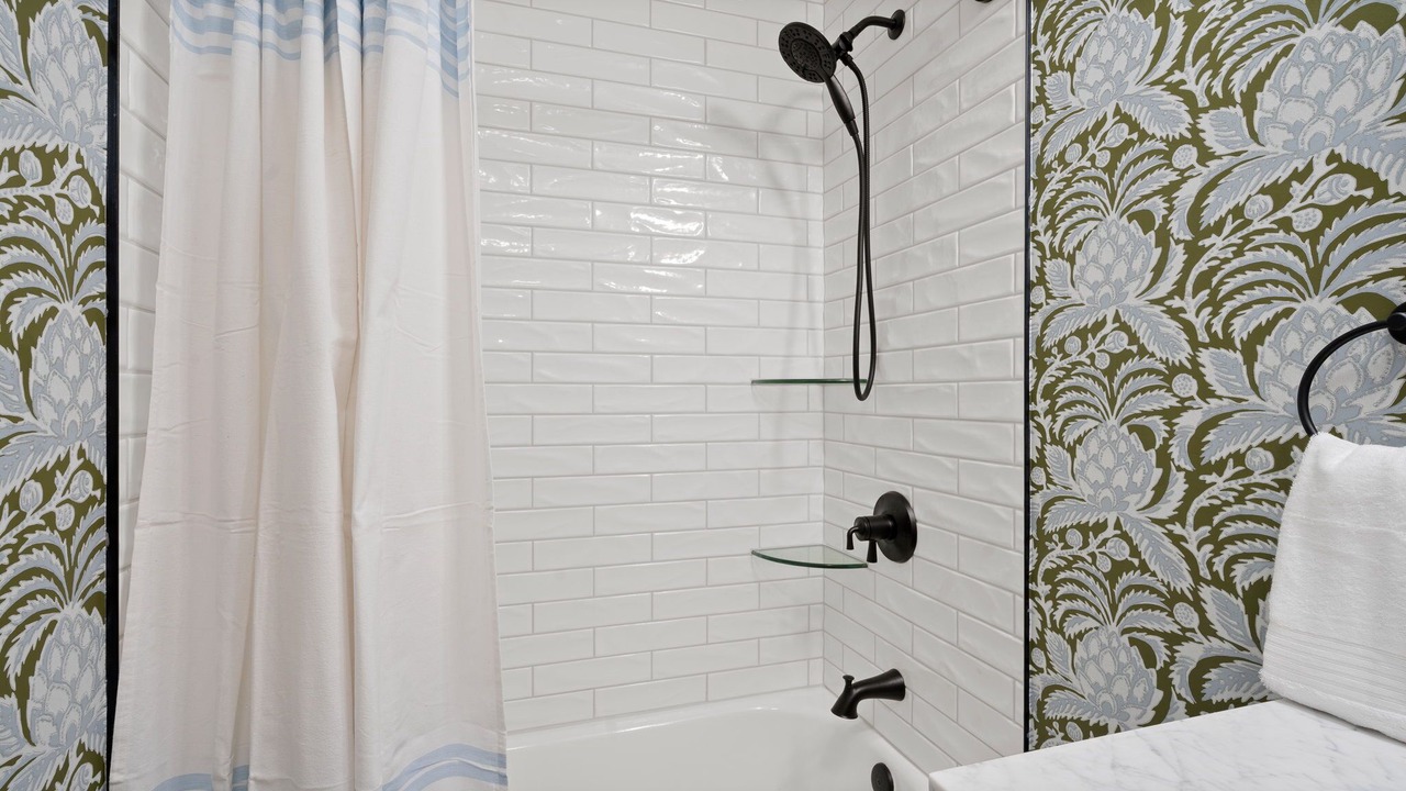 Photo of Bathroom in Laurel