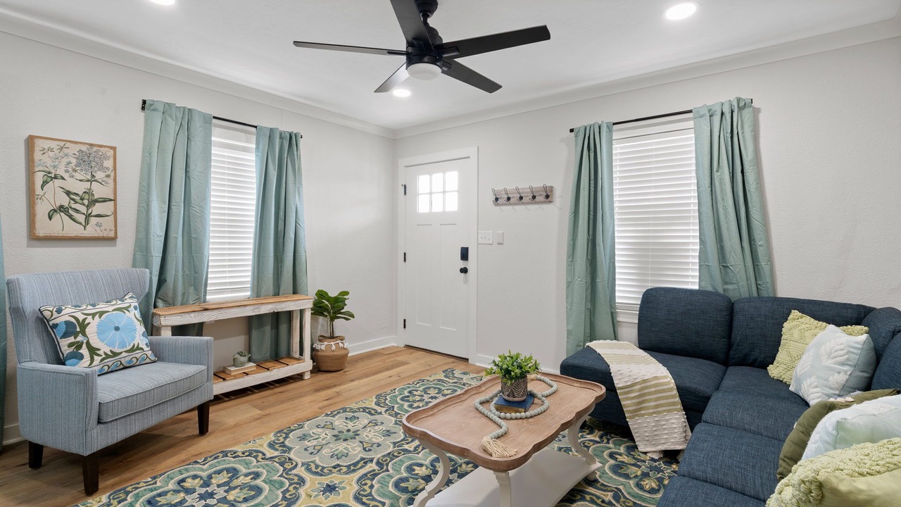 Photo of Livingroom in Laurel