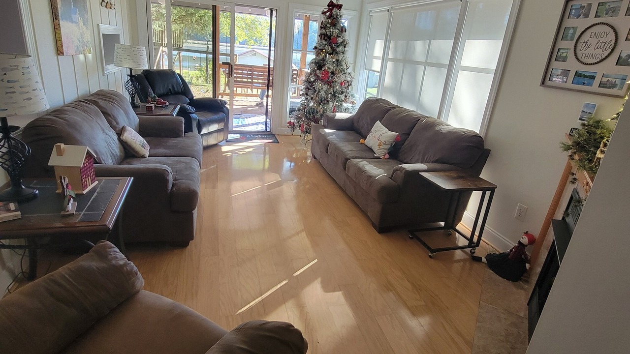 Photo of Livingroom in Guntersville