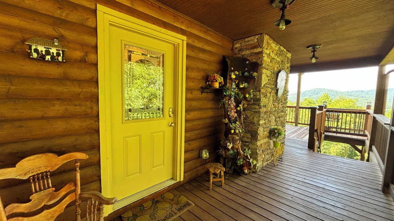 Photo of Patio Balcony in Unaka