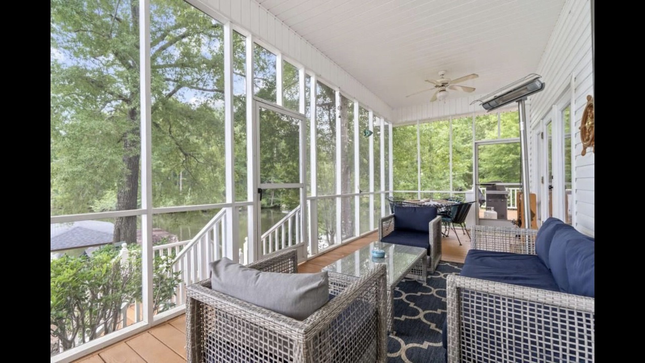 Photo of Livingroom in Eatonton